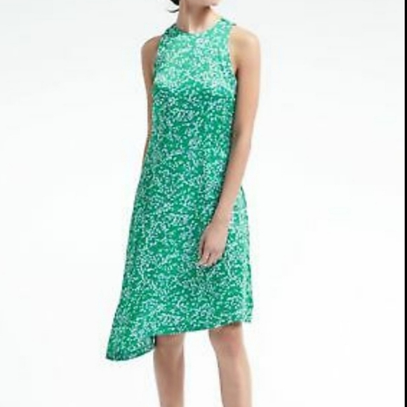 Banana Republic Dresses & Skirts - Banana republic Green Asymmetric Hem Dress Size 0 Petite.Pit to pit approx:  1